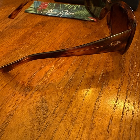 Maui Jim Lani MJ-239-10K Koa Tortoise Polarized Sunglasses 55.5-17 135 w/ Case - Picture 7 of 15